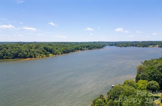 179 Riverwalk Road 27, Stony Point, NC 28678