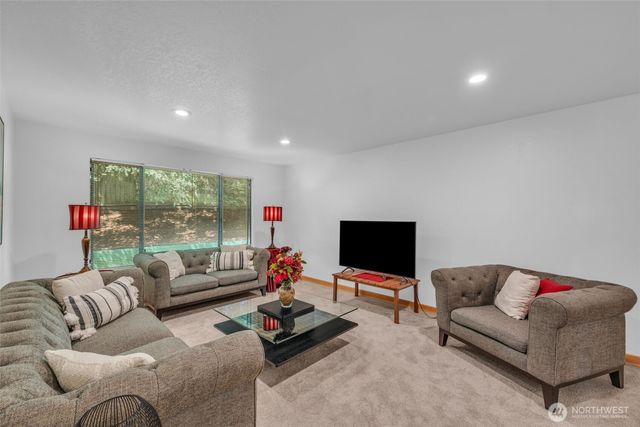 11622 SE 320th Street, Auburn, WA 98092
