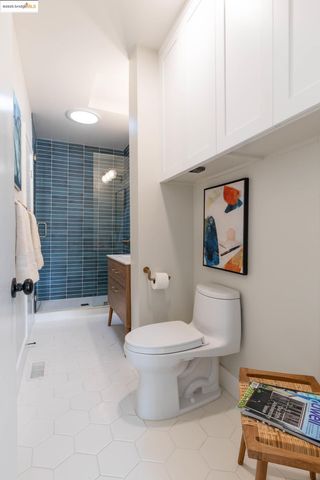 954 46Th St, Oakland, CA 94608