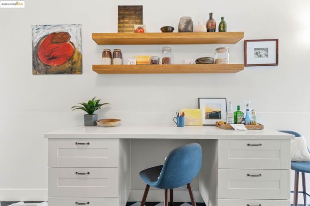 954 46Th St, Oakland, CA 94608