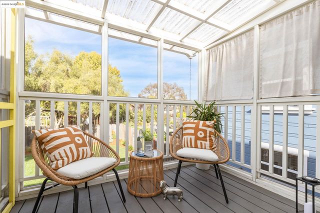 954 46Th St, Oakland, CA 94608