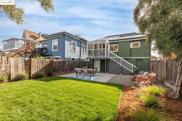 954 46Th St, Oakland, CA 94608