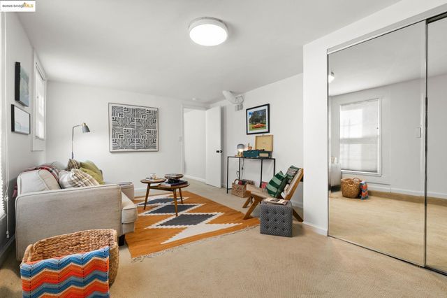 954 46Th St, Oakland, CA 94608