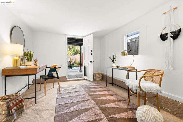 954 46Th St, Oakland, CA 94608