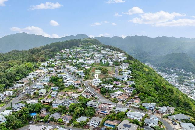 2505 Saul Place, Honolulu, HI 96816