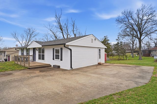 3711 SOUTHRIDGE DR, Columbia, MO 65202