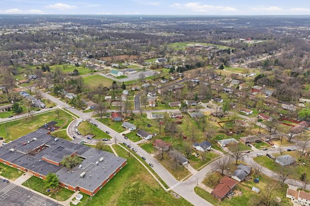 3711 SOUTHRIDGE DR, Columbia, MO 65202