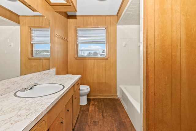 706 S Manson Street, Wolfe City, TX 75496