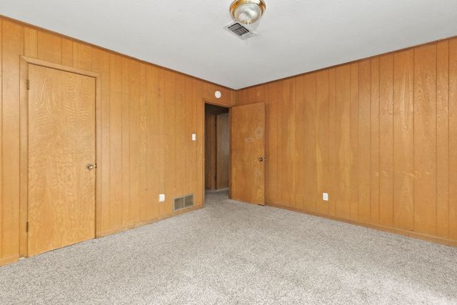 706 S Manson Street, Wolfe City, TX 75496