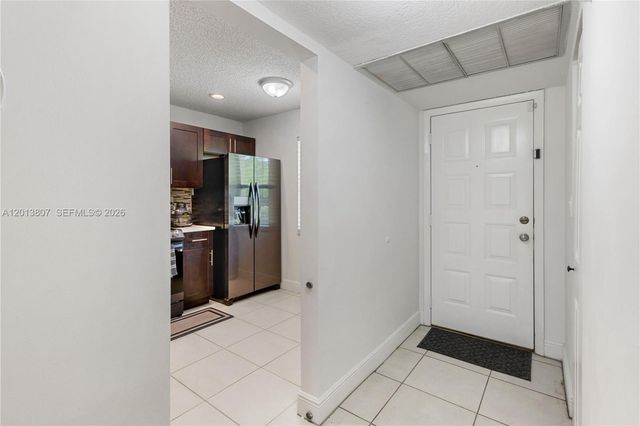 3289 S Carambola Cir S 23145, Coconut Creek, FL 33066