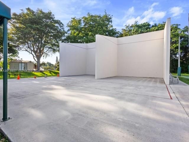3289 S Carambola Cir S 23145, Coconut Creek, FL 33066