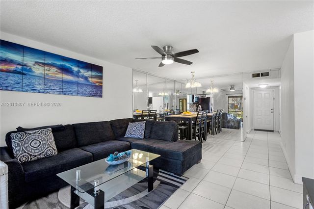 3289 S Carambola Cir S 23145, Coconut Creek, FL 33066