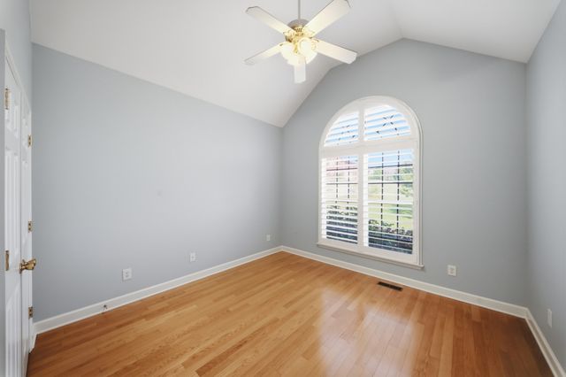 1017 Stafford Ct, Hendersonville, TN 37075