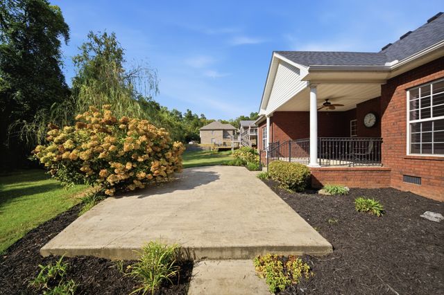 1017 Stafford Ct, Hendersonville, TN 37075