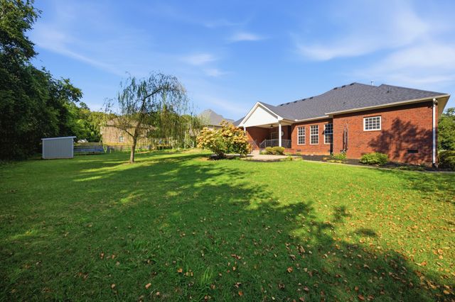 1017 Stafford Ct, Hendersonville, TN 37075