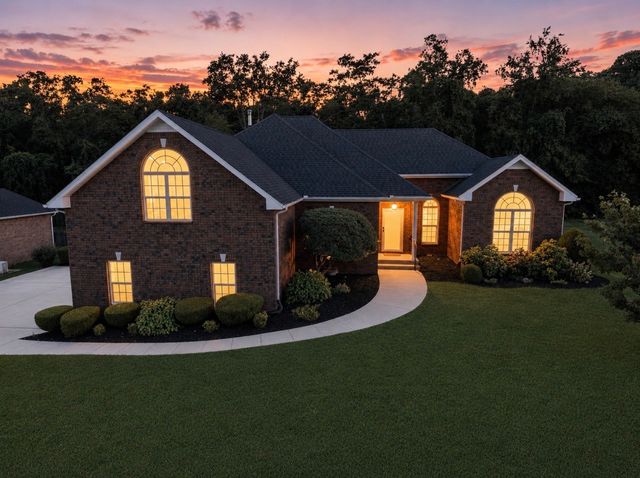 1017 Stafford Ct, Hendersonville, TN 37075
