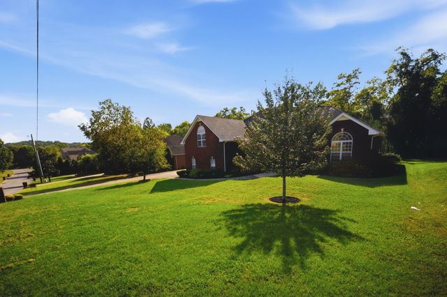 1017 Stafford Ct, Hendersonville, TN 37075