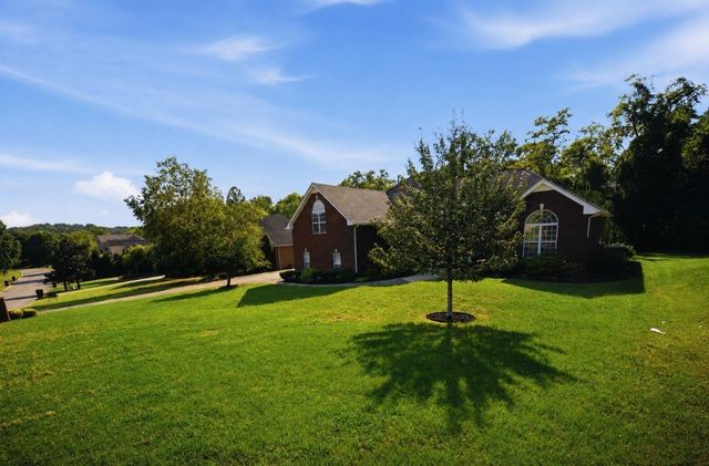 1017 Stafford Ct, Hendersonville, TN 37075