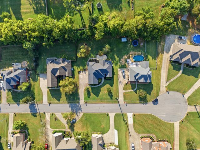 1017 Stafford Ct, Hendersonville, TN 37075