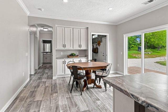1768 S Gregg Road, Nixa, MO 65714