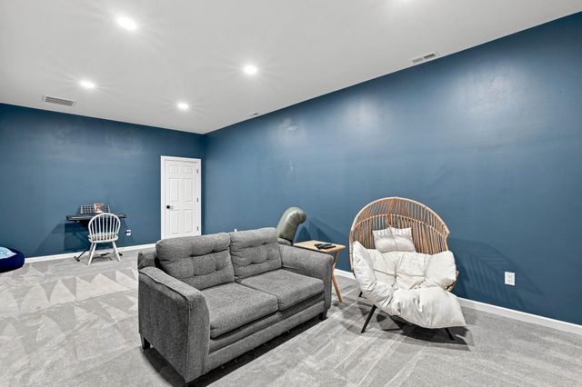 1768 S Gregg Road, Nixa, MO 65714