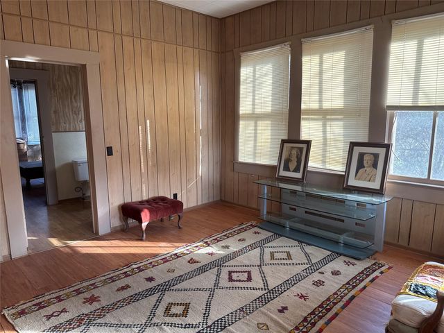 1302 19th Street, Hempstead, TX 77445