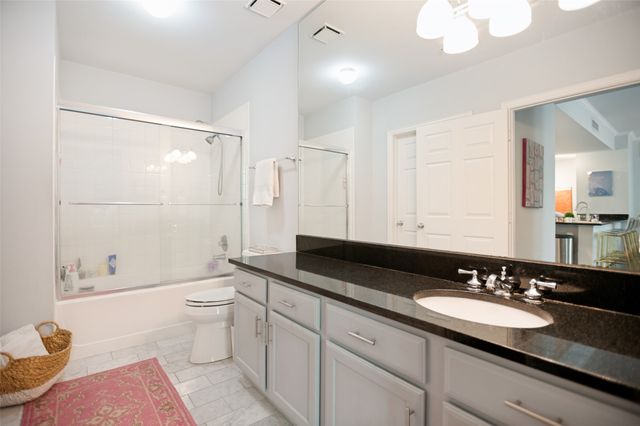 2305 Worthington Street 213, Dallas, TX 75204