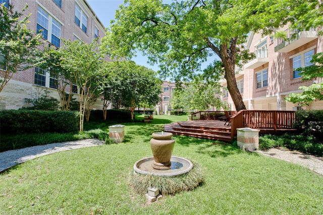 2305 Worthington Street 213, Dallas, TX 75204