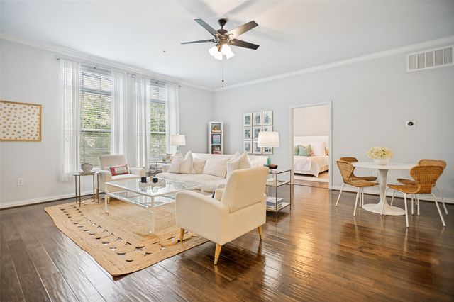 2305 Worthington Street 213, Dallas, TX 75204