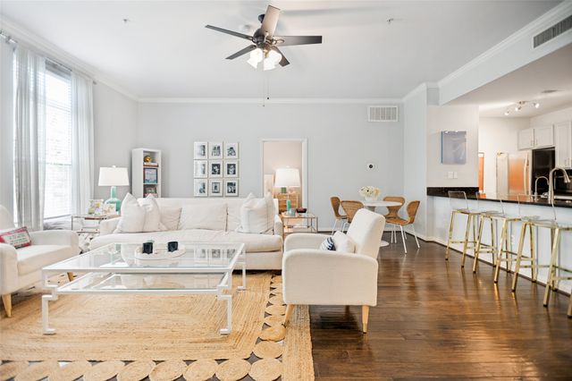 2305 Worthington Street 213, Dallas, TX 75204
