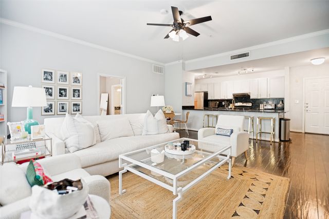 2305 Worthington Street 213, Dallas, TX 75204