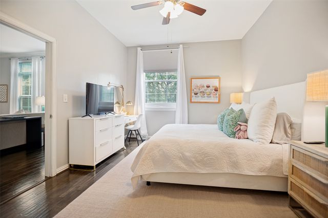 2305 Worthington Street 213, Dallas, TX 75204