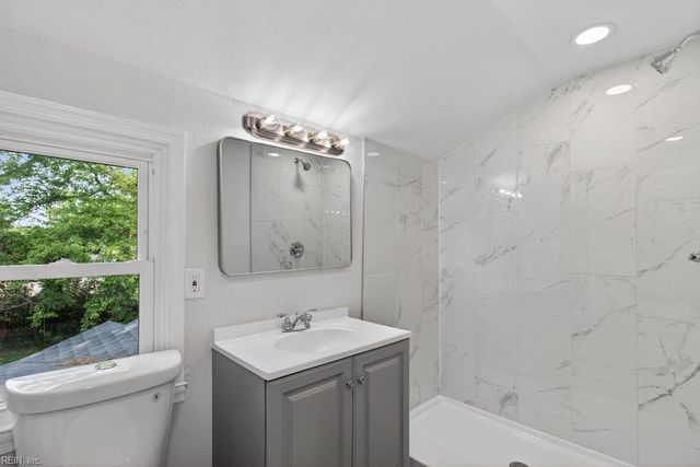 212 Boswell DR, Hampton, VA 23669