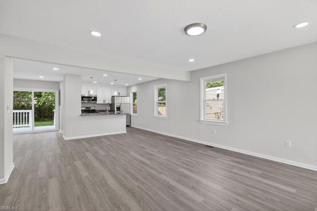 212 Boswell DR, Hampton, VA 23669