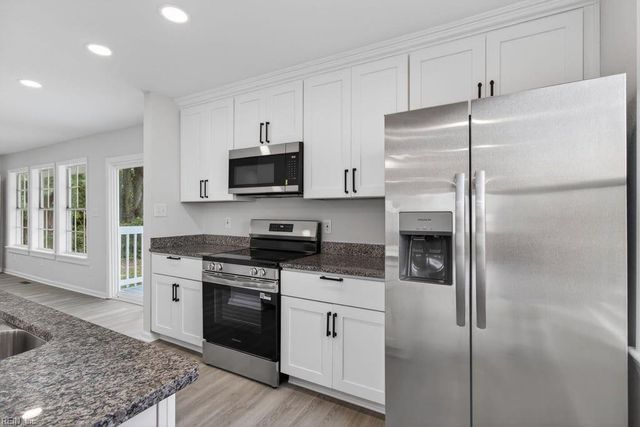212 Boswell DR, Hampton, VA 23669