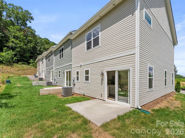 16 Bessie Luther Boulevard unit 39, Candler, NC 28715