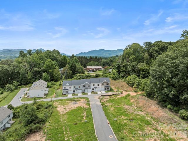 16 Bessie Luther Boulevard unit 39, Candler, NC 28715