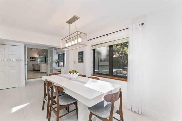 7720 SW 59th Ct, South Miami, FL 33143