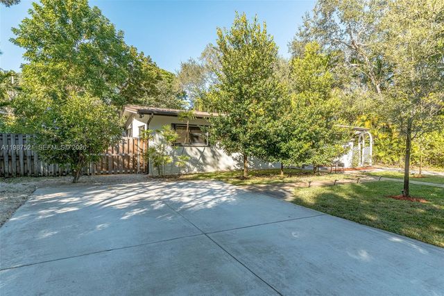 7720 SW 59th Ct, South Miami, FL 33143