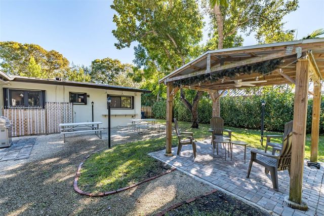 7720 SW 59th Ct, South Miami, FL 33143