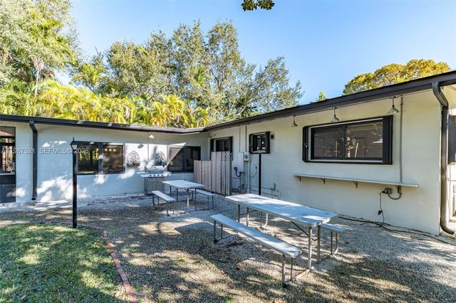 7720 SW 59th Ct, South Miami, FL 33143