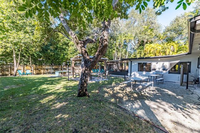 7720 SW 59th Ct, South Miami, FL 33143