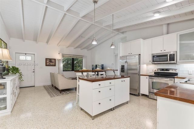 7720 SW 59th Ct, South Miami, FL 33143