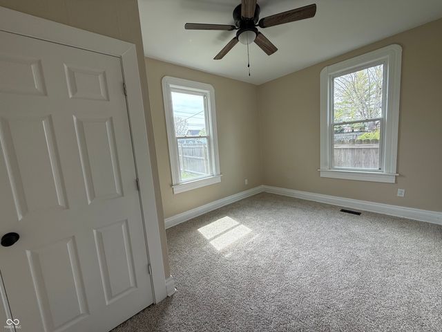 207 E Broadway Street, Alexandria, IN 46001