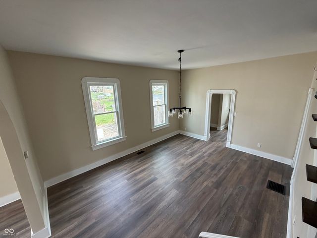207 E Broadway Street, Alexandria, IN 46001