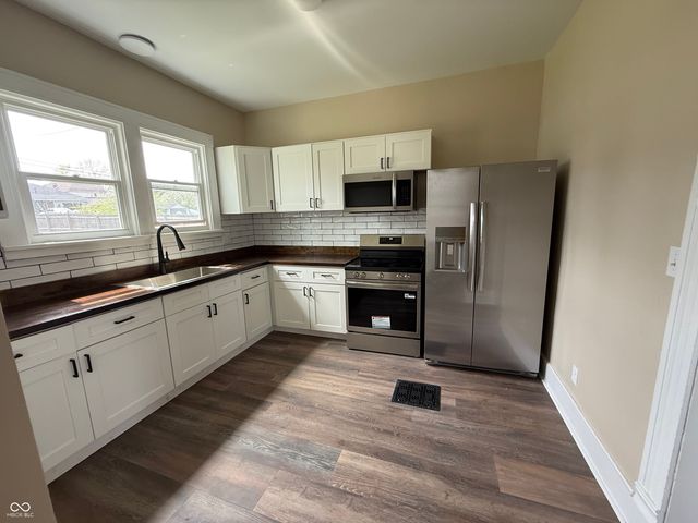 207 E Broadway Street, Alexandria, IN 46001