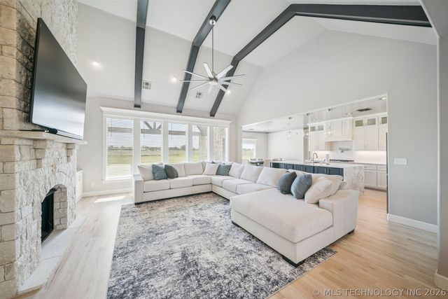 16505 S 4th East Place, Glenpool, OK 74033