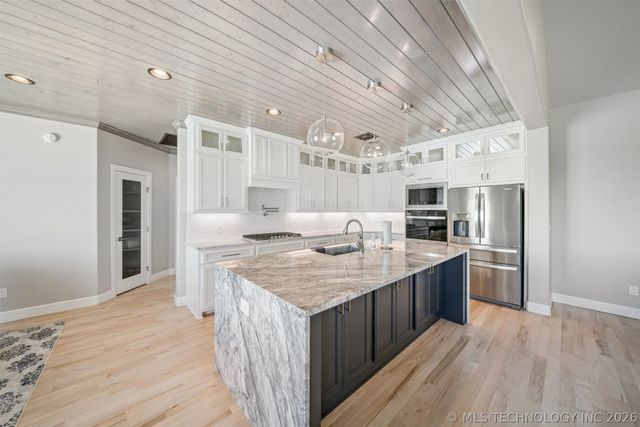 16505 S 4th East Place, Glenpool, OK 74033