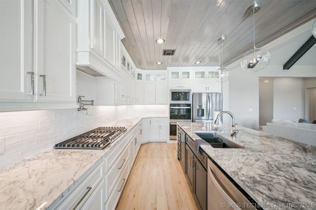 16505 S 4th East Place, Glenpool, OK 74033