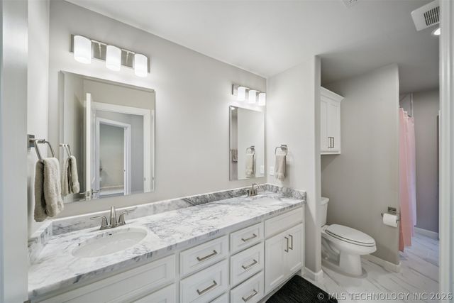 16505 S 4th East Place, Glenpool, OK 74033